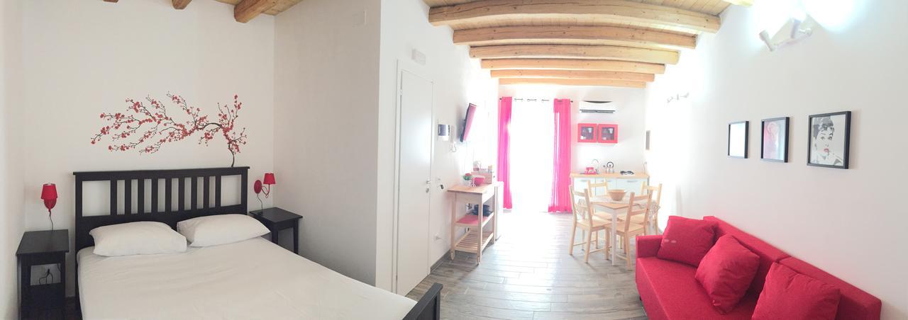 B&B Sicilia ปาแลร์โม ภายนอก รูปภาพ