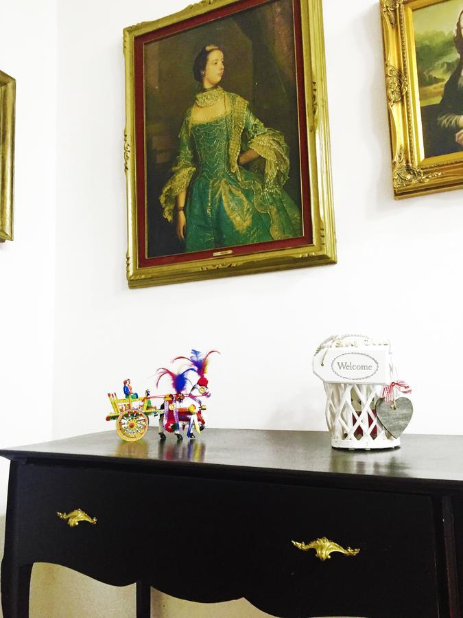 B&B Sicilia ปาแลร์โม ภายนอก รูปภาพ